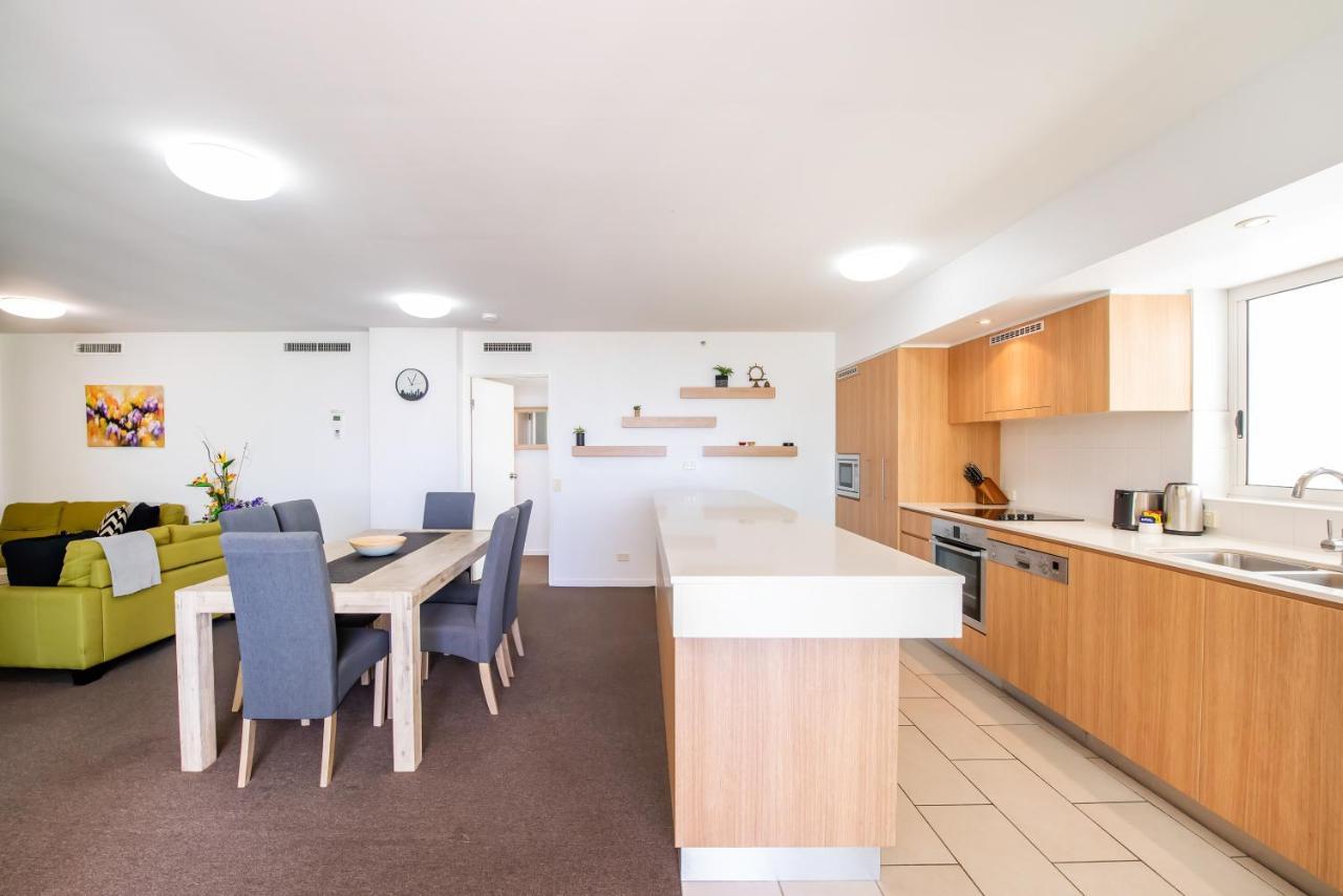 Lanai Riverside Apartments Маккай Экстерьер фото