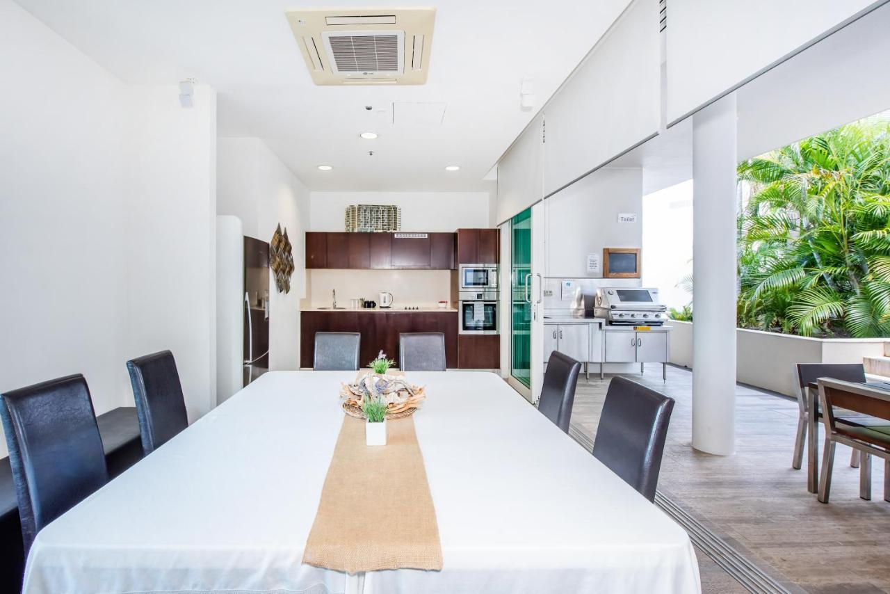 Lanai Riverside Apartments Маккай Экстерьер фото