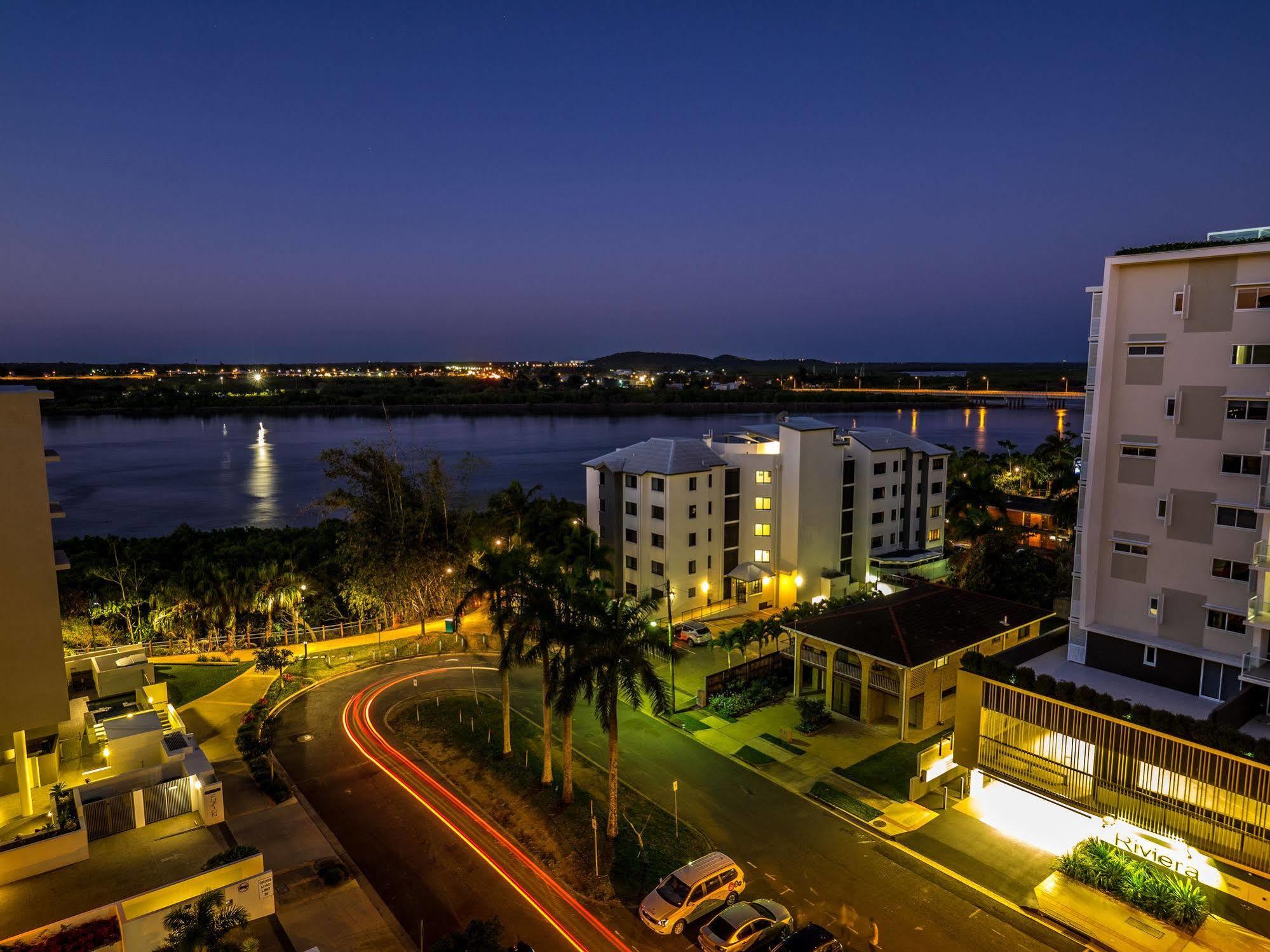 Lanai Riverside Apartments Маккай Экстерьер фото