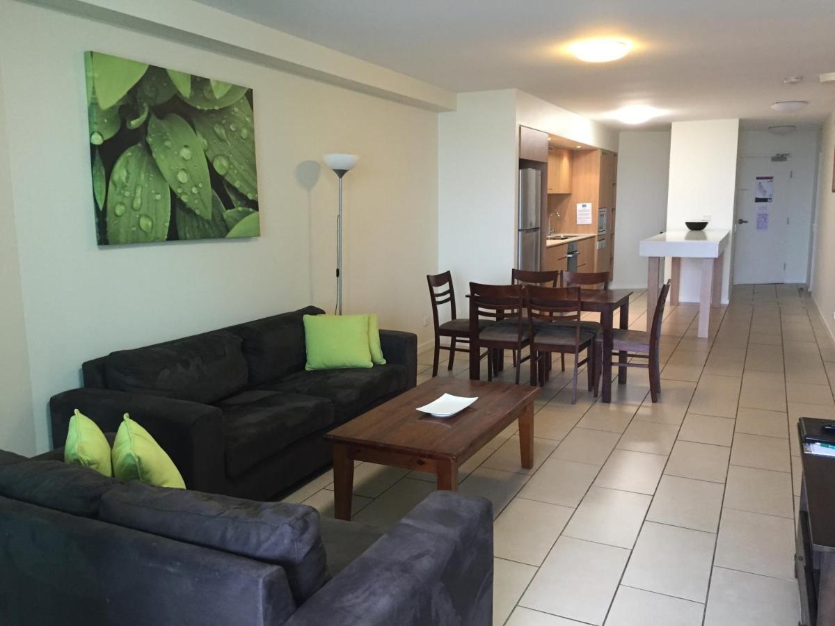 Lanai Riverside Apartments Маккай Экстерьер фото